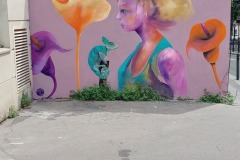 Art urbain de Demoiselle MM avec la fresque "Demoiselle Caméléon".