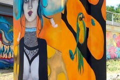Street Art Paris 2022 au Spot 13 Polyptyque sur poteau de Demoiselle MM